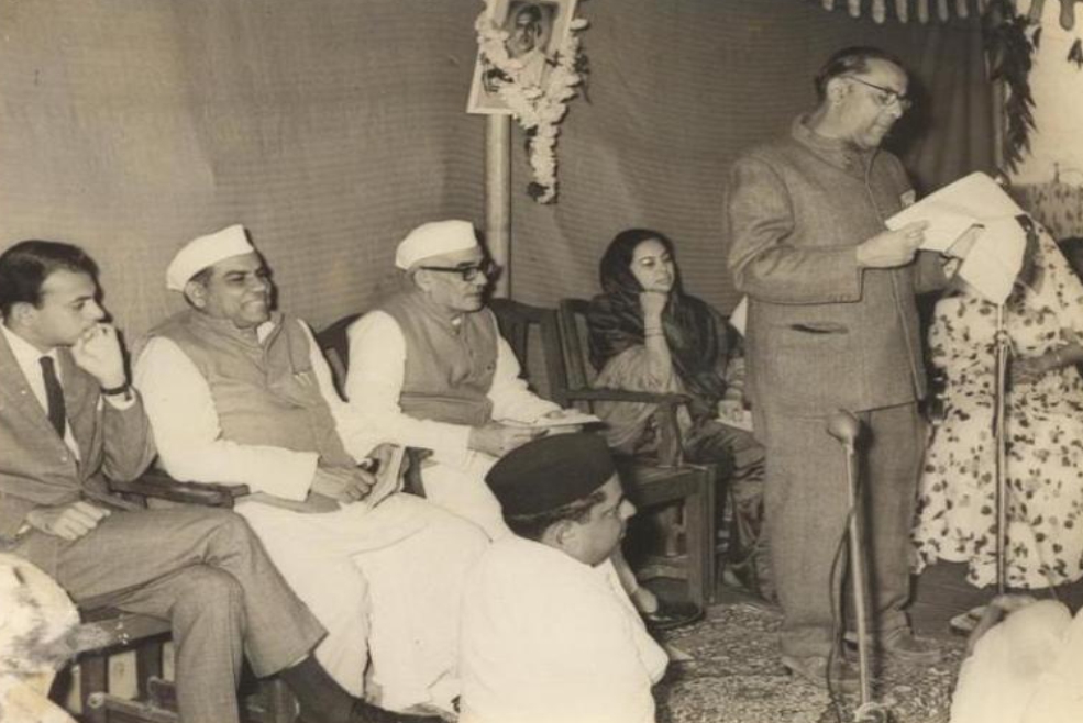 Navab Saheb, Shantilal Shah, Gordhanlal Chokhawala - 1967 - Visit Vidyamandir Trust, Palanpur